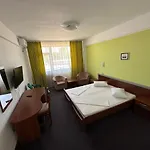 Stefania 旅馆 科斯蒂内什蒂