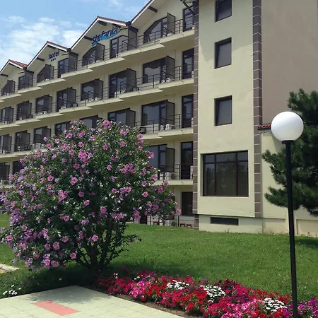 Stefania Costineşti